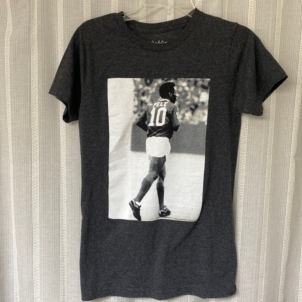 Wright & Ditson Pele soccer shirt. Size Mens S